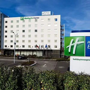 Hotel Holiday Express Lisbon-oeiras, An Ihg, Lisbon