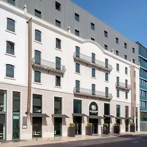 Отель Doubletree By Hilton Fontana Park, Лиссабон